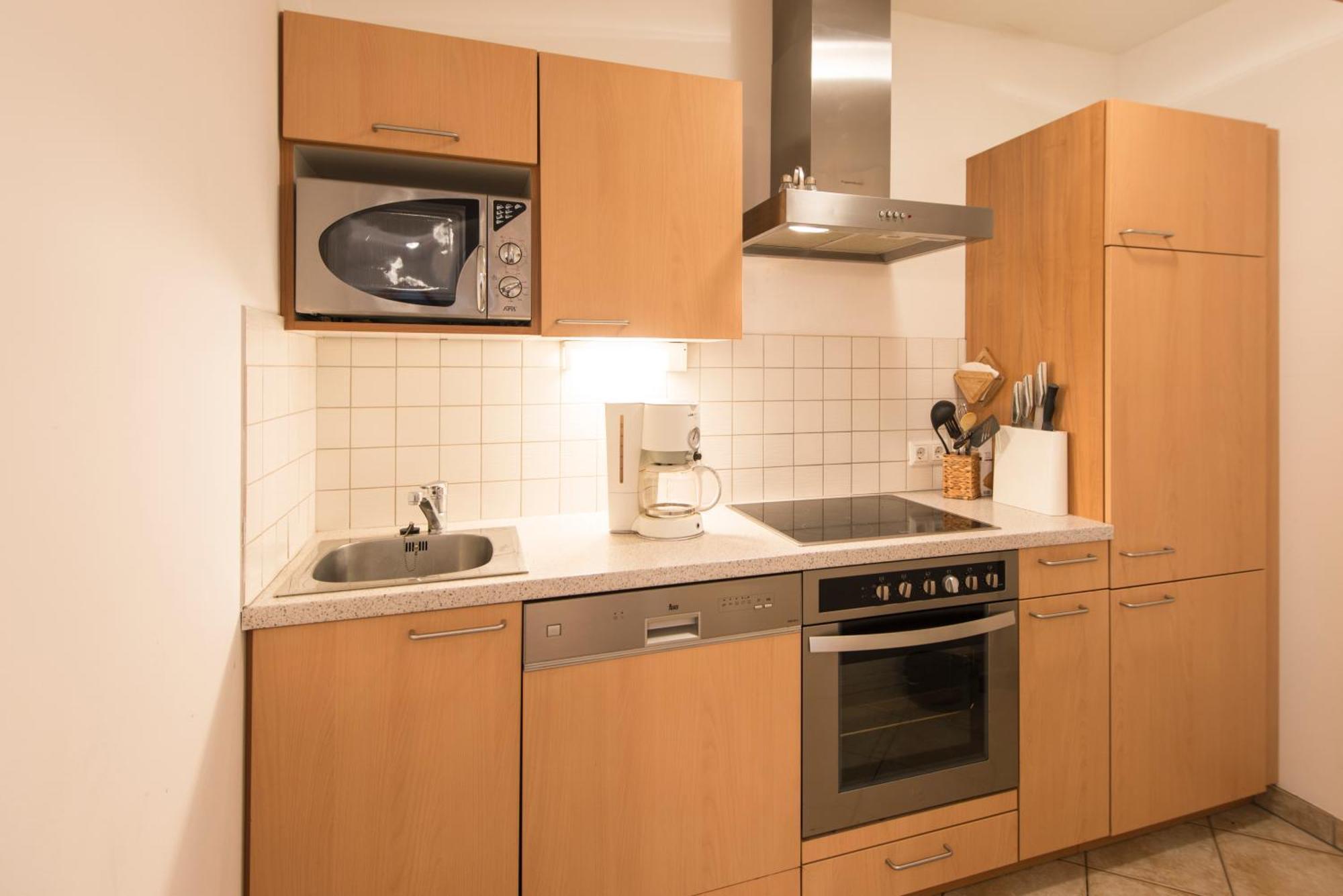 באד גסטיין Panorama Spa Lodges Das.Schiller מראה חיצוני תמונה