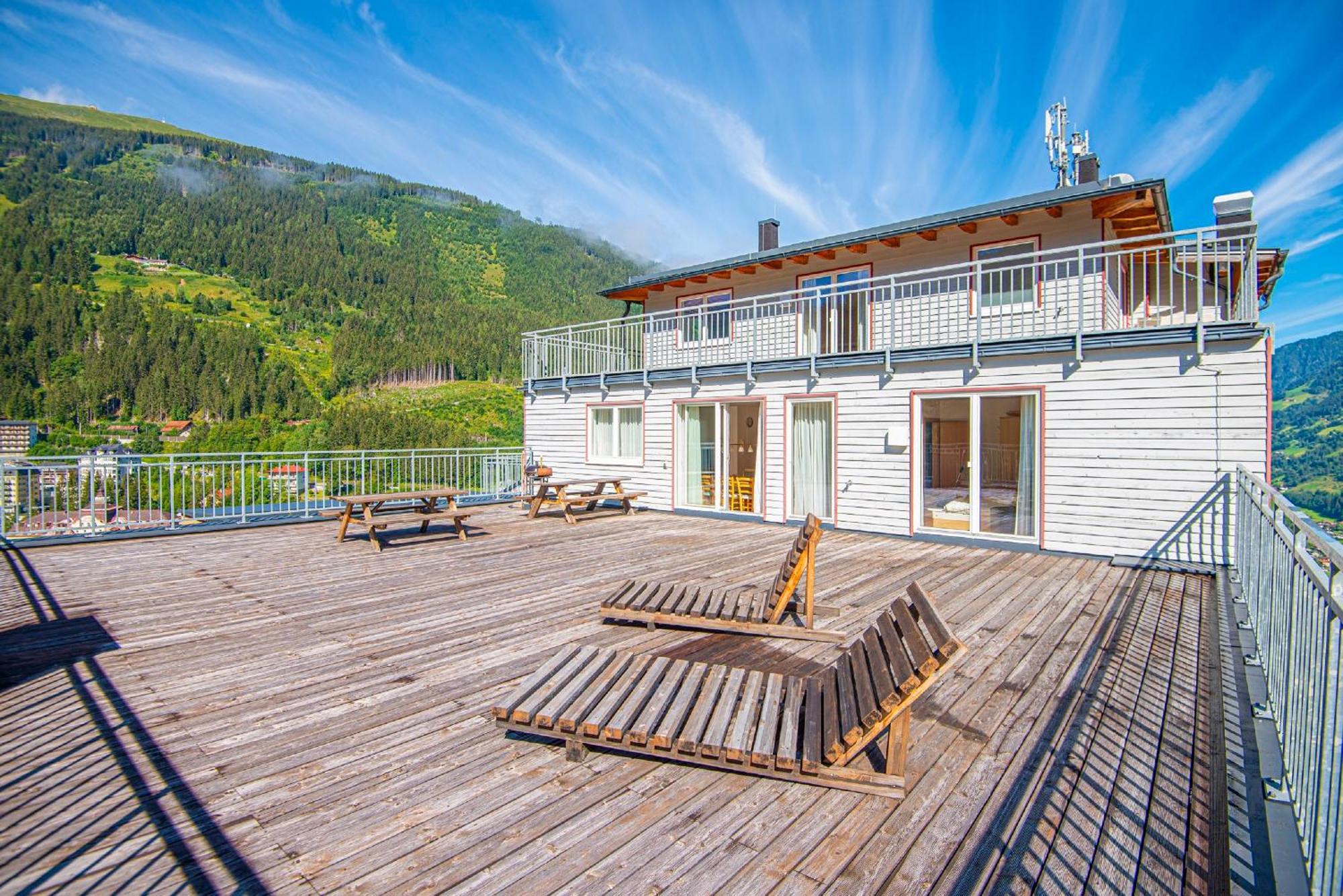 באד גסטיין Panorama Spa Lodges Das.Schiller מראה חיצוני תמונה