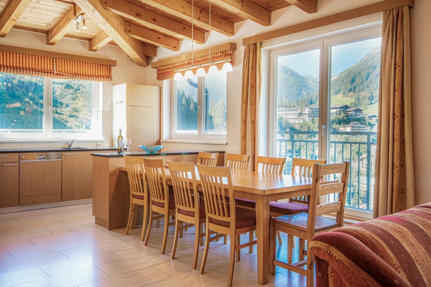 באד גסטיין Panorama Spa Lodges Das.Schiller מראה חיצוני תמונה