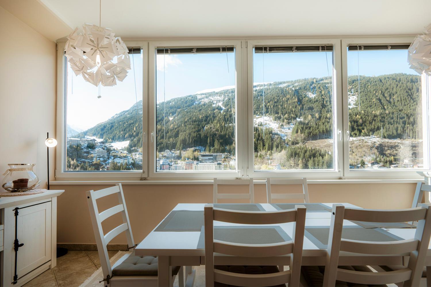 באד גסטיין Panorama Spa Lodges Das.Schiller מראה חיצוני תמונה
